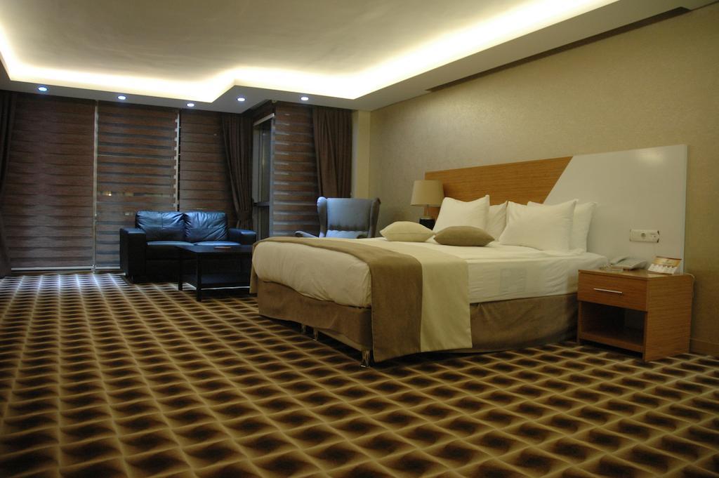 Way Hotel İzmir Buitenkant foto