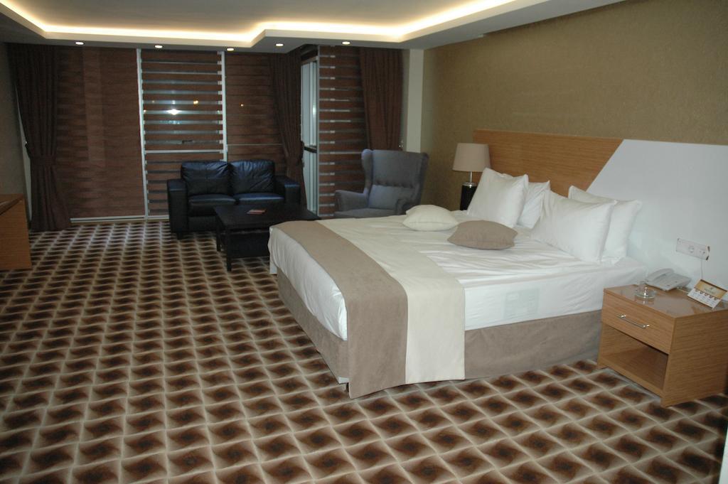 Way Hotel İzmir Buitenkant foto