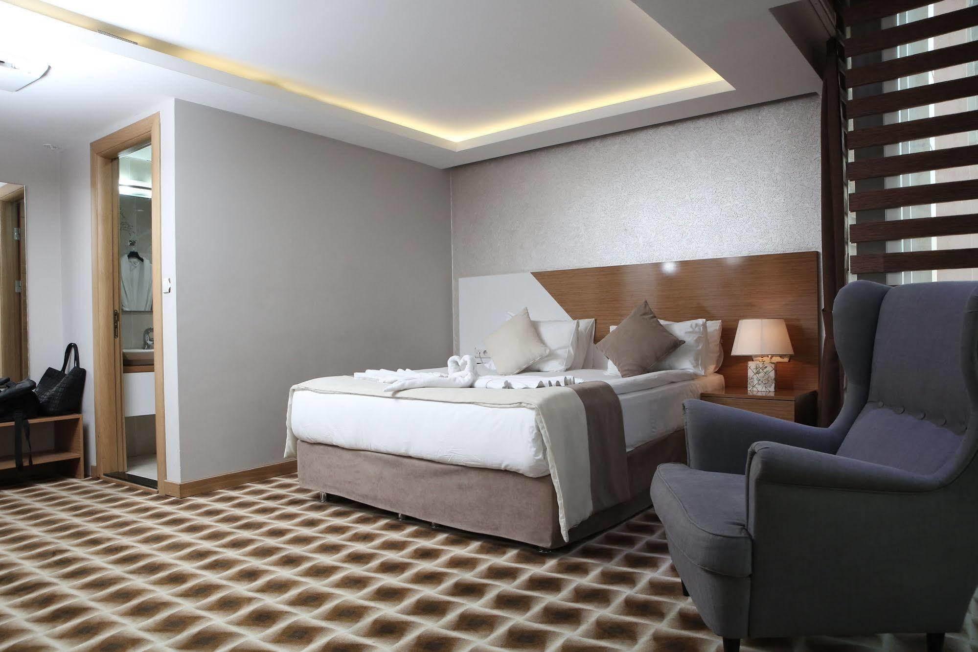 Way Hotel İzmir Buitenkant foto
